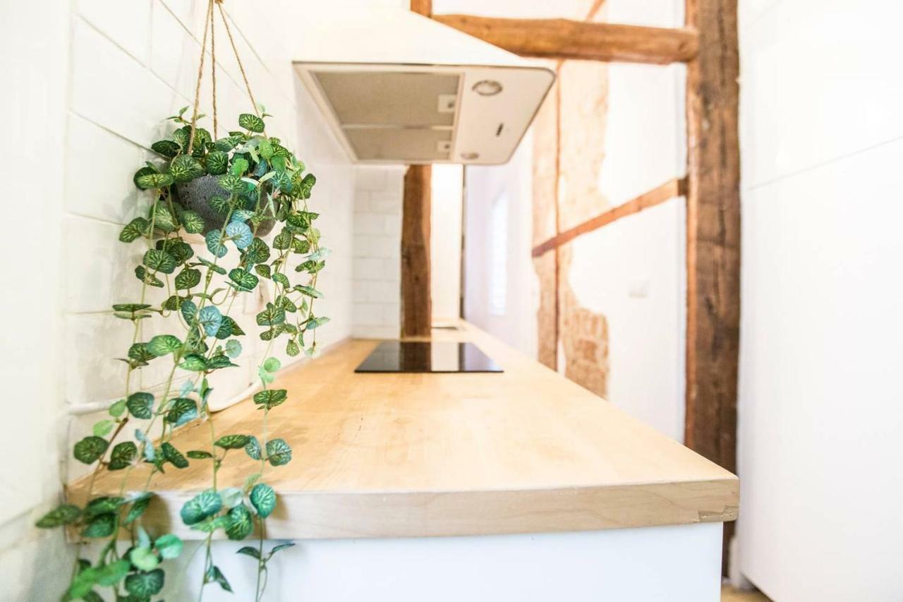 Intimate And Artistic Flat Wifi Puerta Del Sol Apartment Madrid Ngoại thất bức ảnh